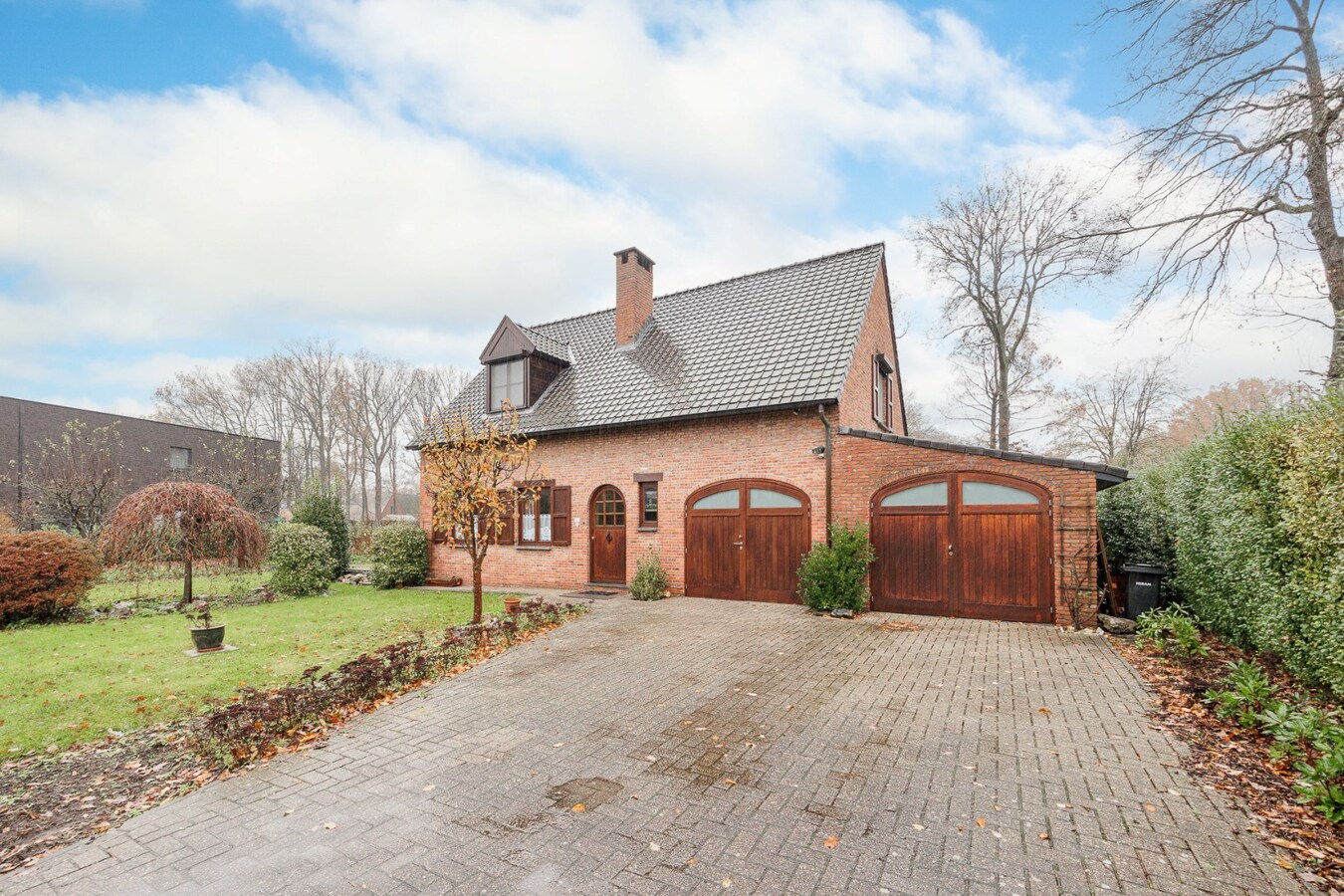 Mooi landhuis met perceel 1133 m² op toplocatie 