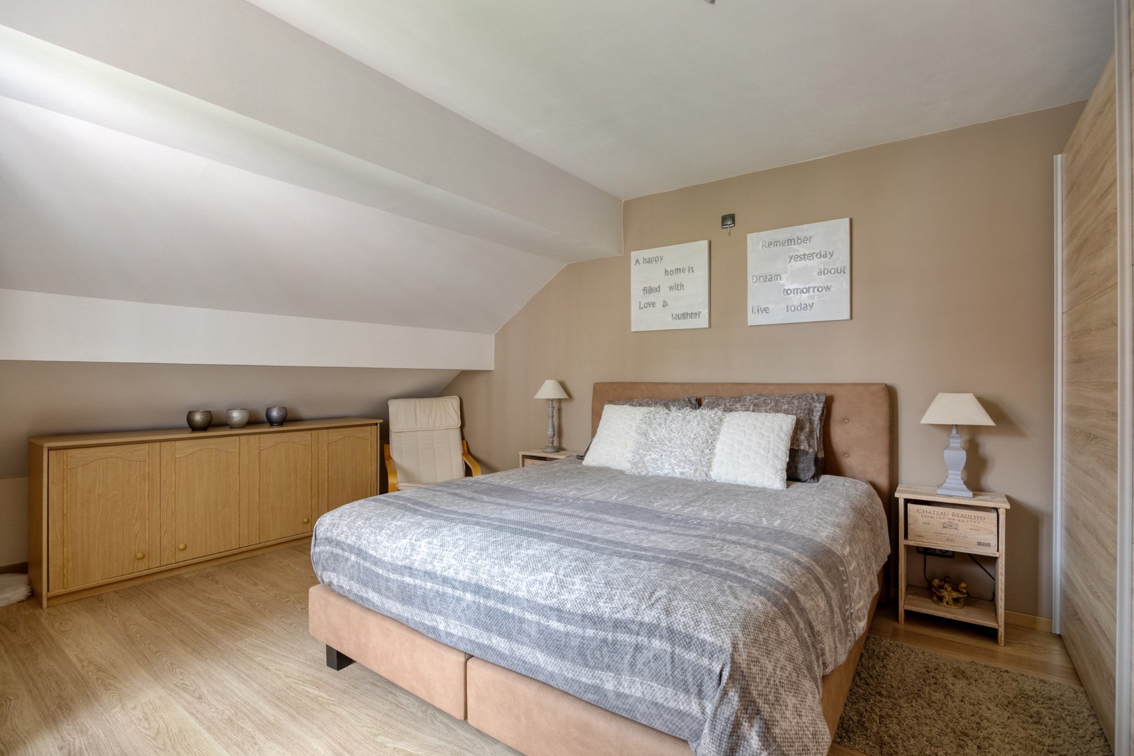 Slaapkamer 1 op woonverdiep
