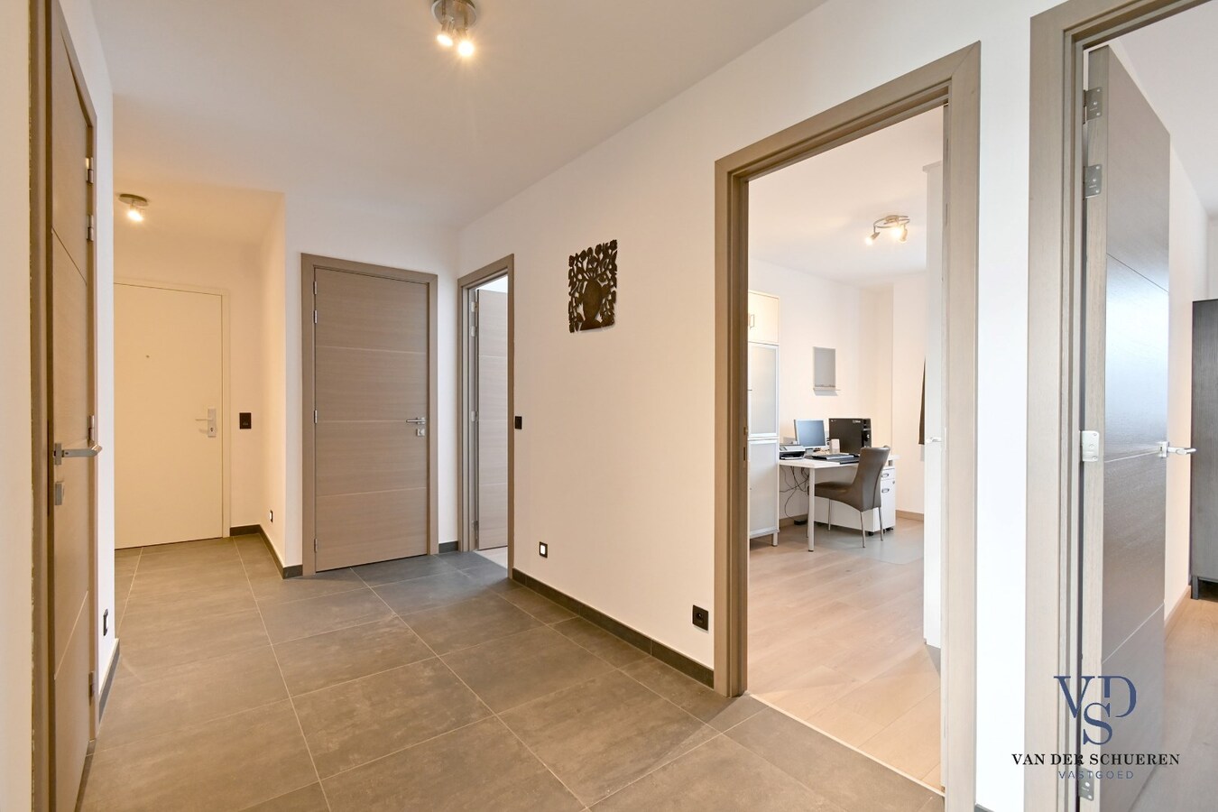 Luxueus, tijdloos wonen in Dikkelvenne. 