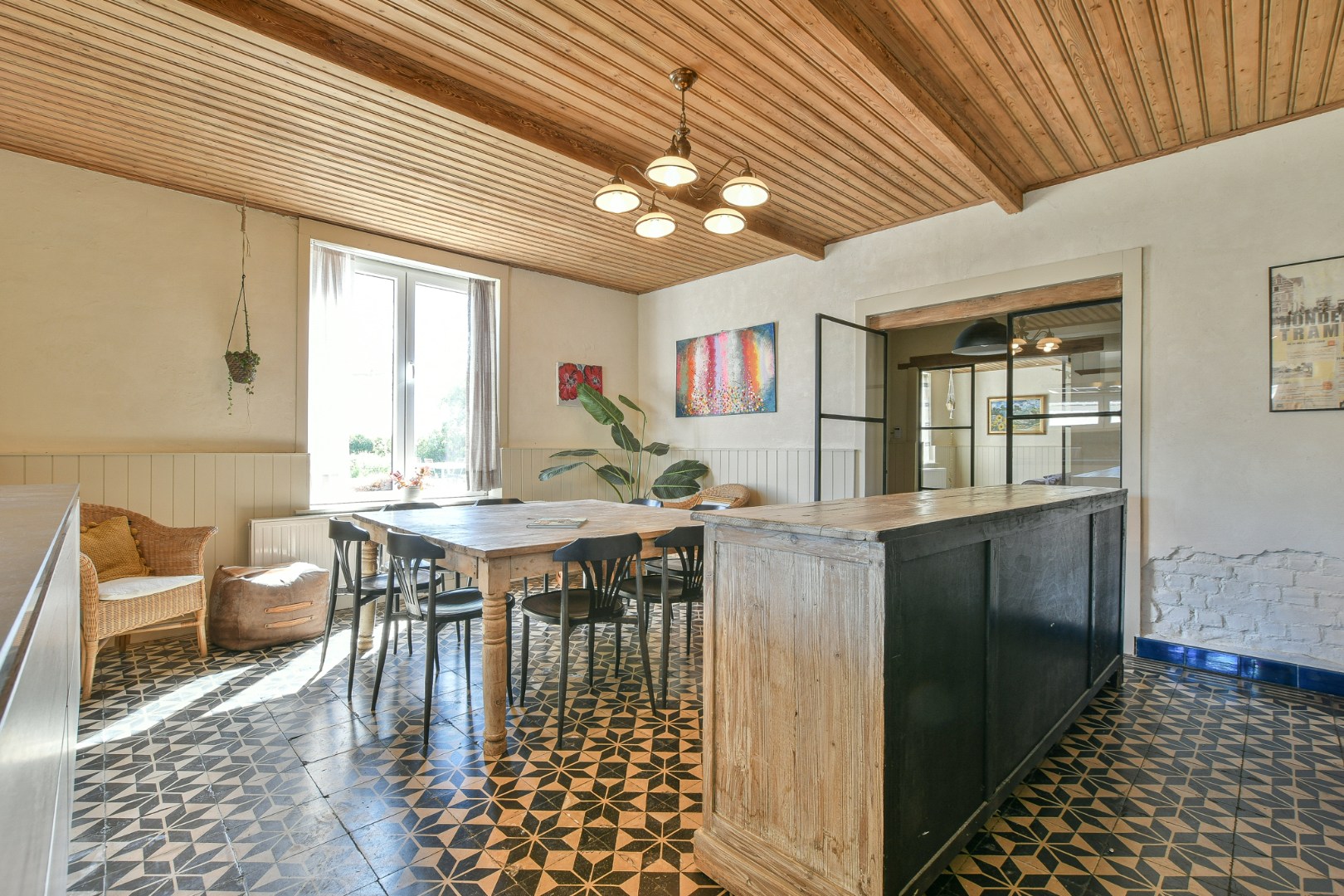 Authentieke hoeve met bouwland &amp; stallen op unieke landelijke ligging tussen De Haan en Nieuwmunster 