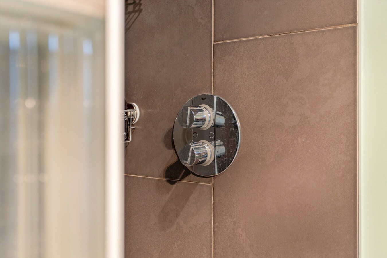 Instapklare burgerwoning met prachtige tuin - 4 slpks 