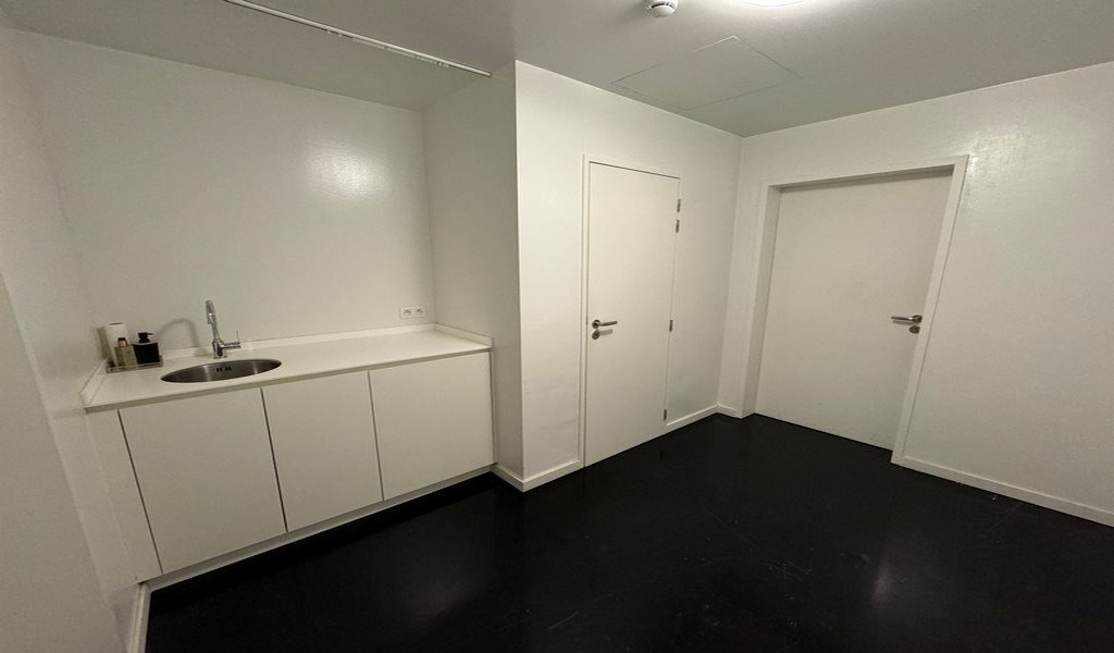 Kantoren en showrooms te huur Valkeniersnatie in Antwerpen