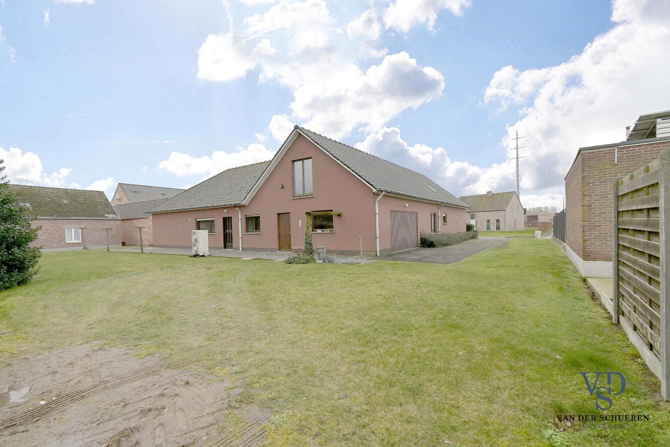 Eigendom bestaande uit twee woonunits 