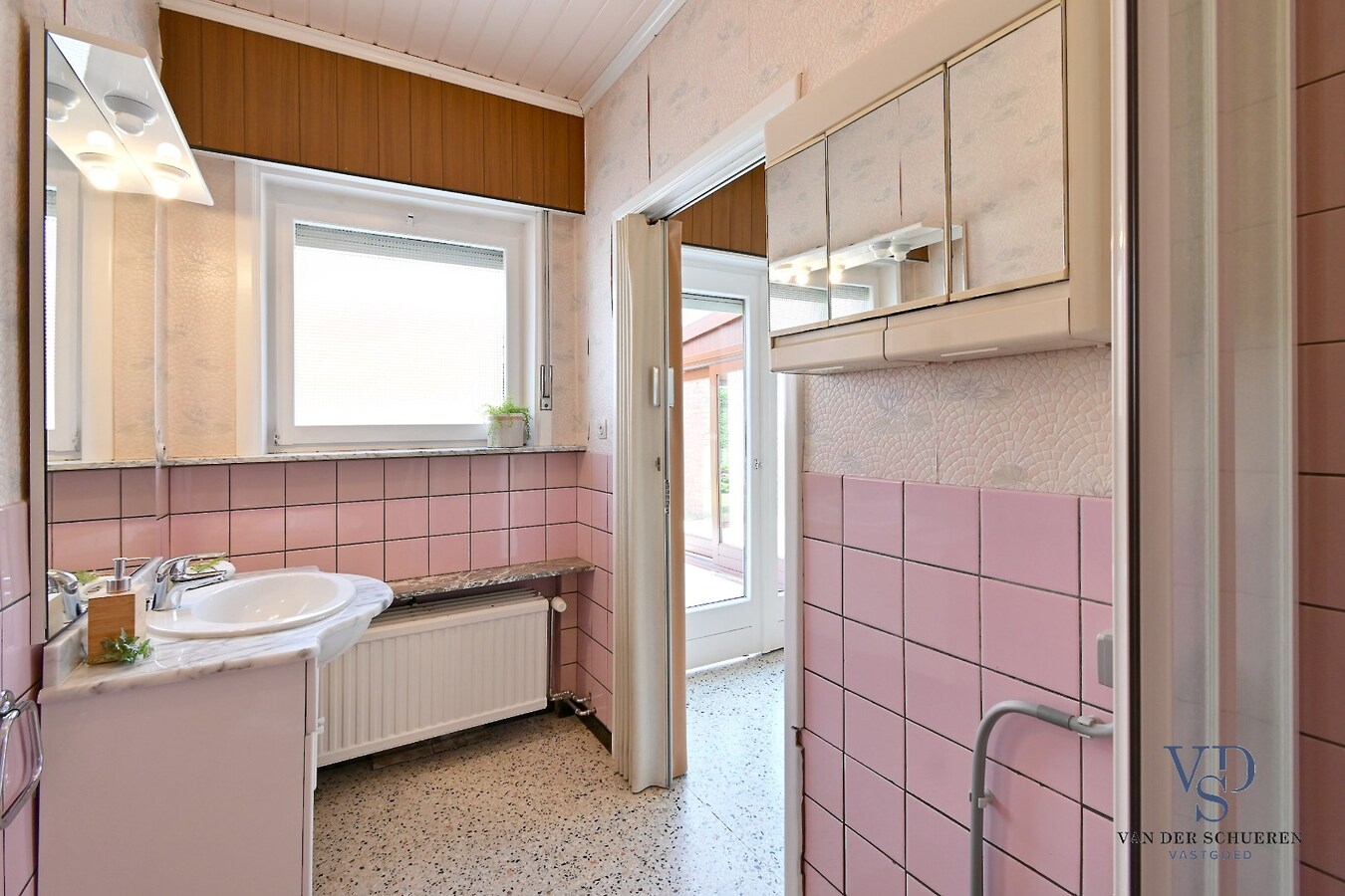 Ruime Half Open Bebouwing in rustige buurt 