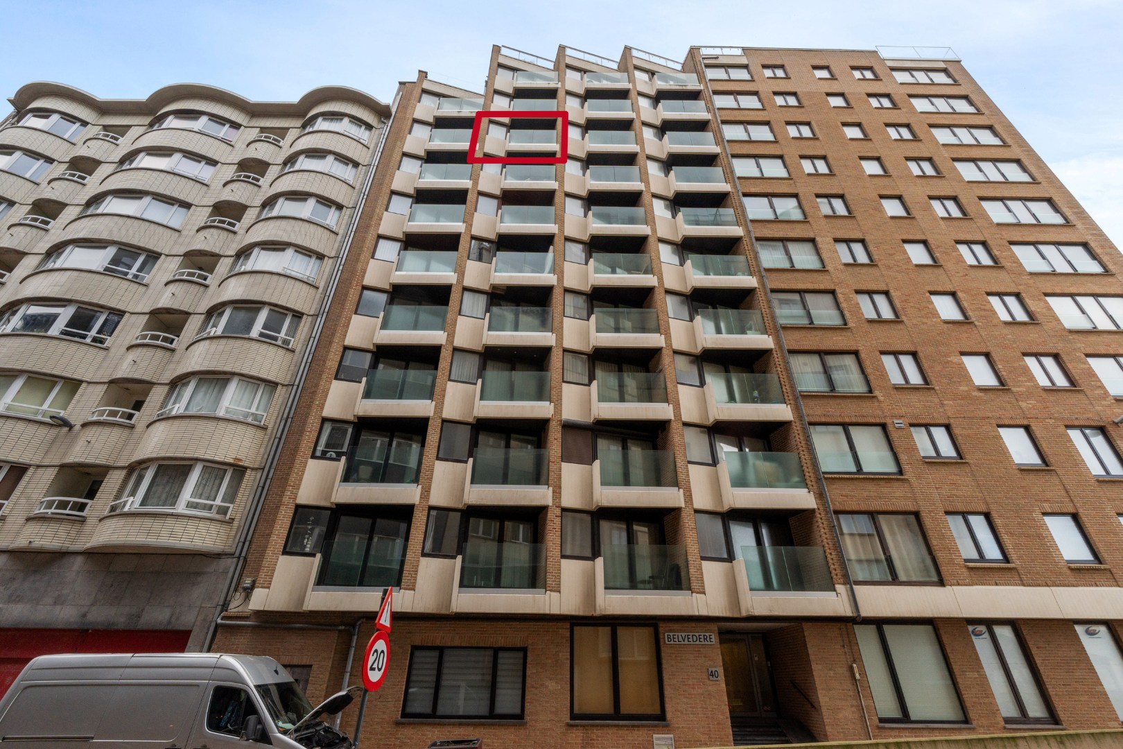 STUDIO MET ZIJDELINGS ZEEZICHT EN TERRASJE OP TOPLIGGING 