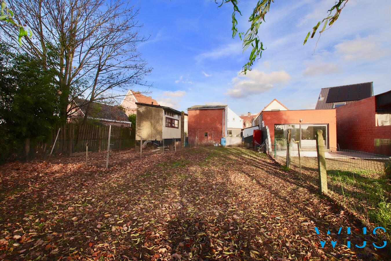 Te renoveren woning op een zonnig perceel van 760 vierkante meter te BELZELE! 