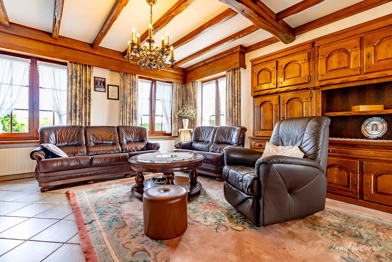 Grande maison avec des prairies et une serre sur environ 1,2 ha à Hoogstraten 