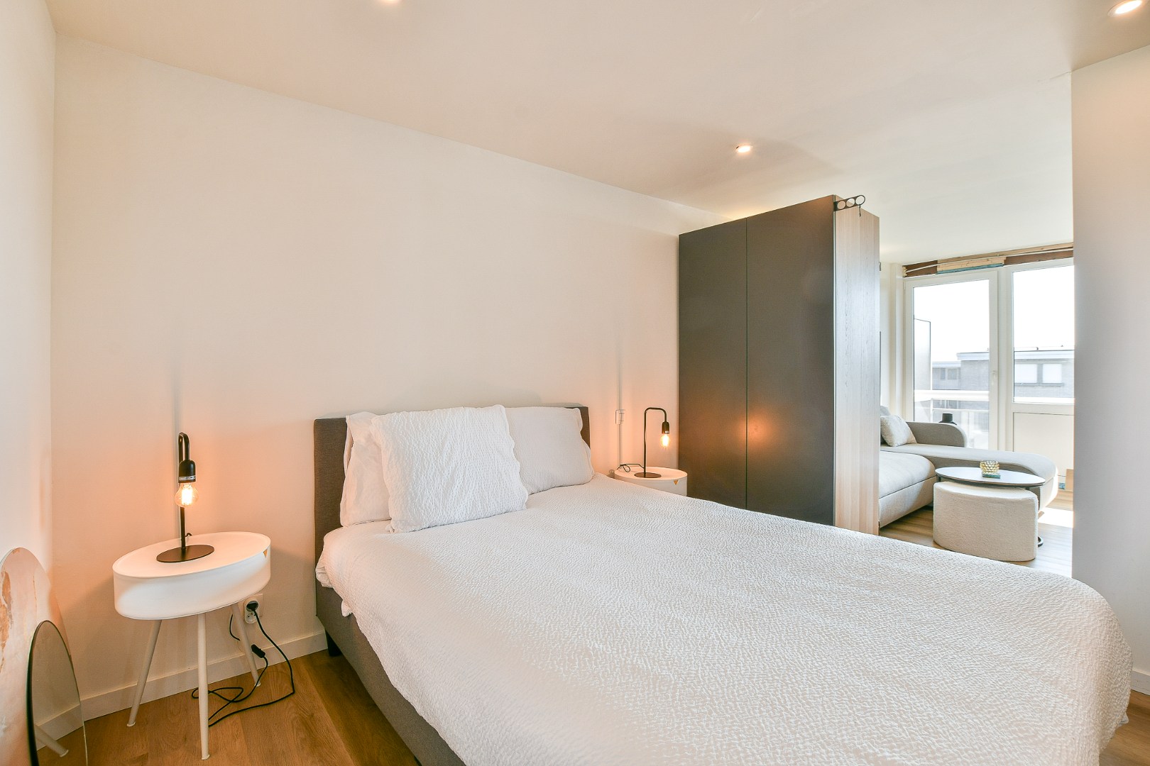 Verzorgd éénslaapkamerappartement met terras en staanplaats in Vosseslag 
