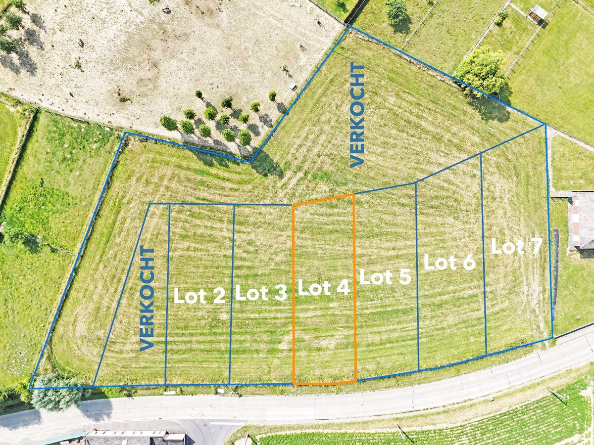 Bouwgrond voor open bebouwing op +/- 8 are te Zottegem 