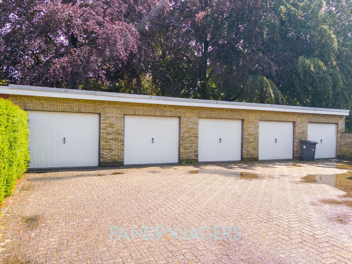 Te koop - Garage box - Brasschaat