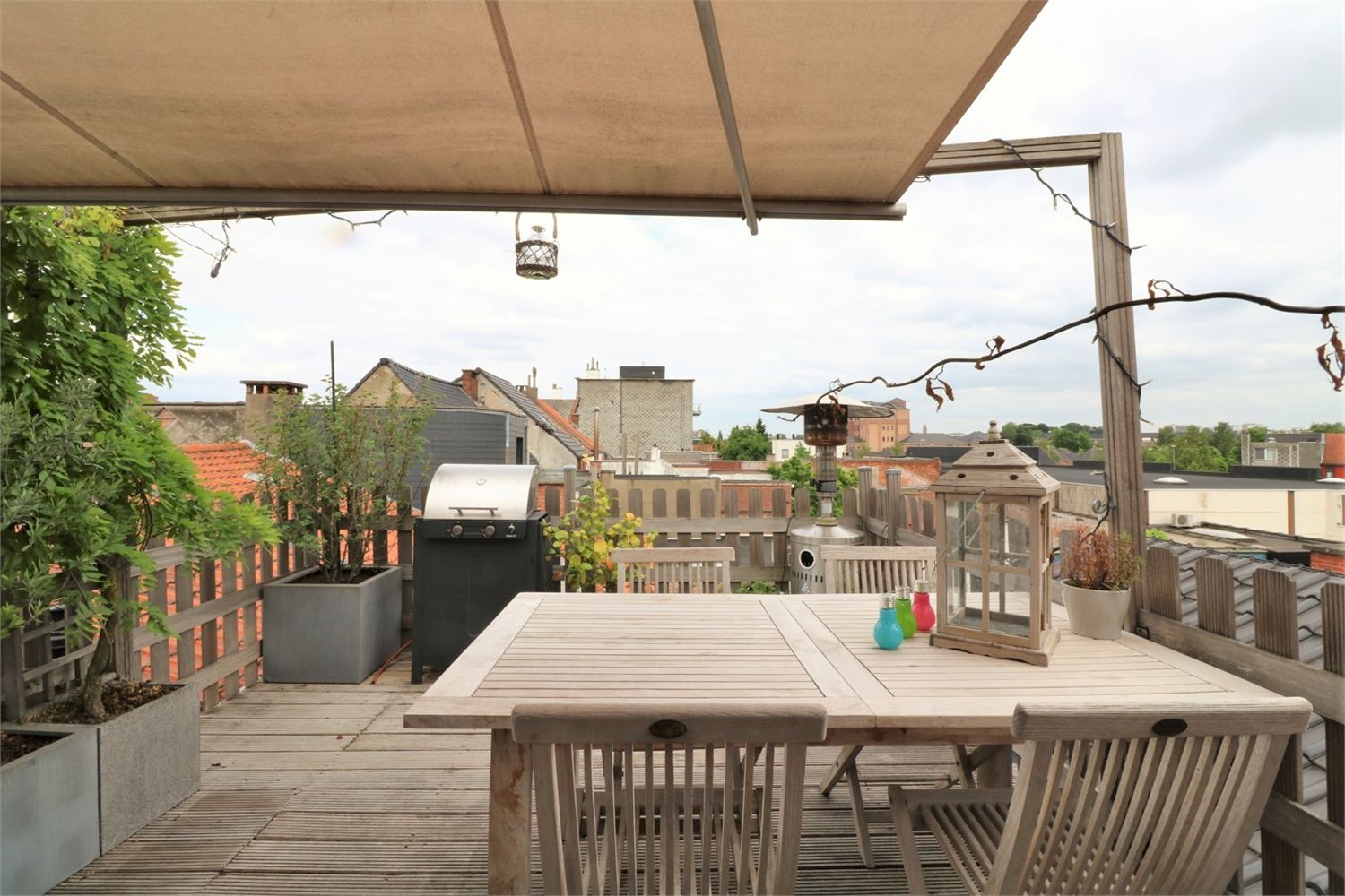 Prachtig handelspand met woonst in hartje Sint-Niklaas 