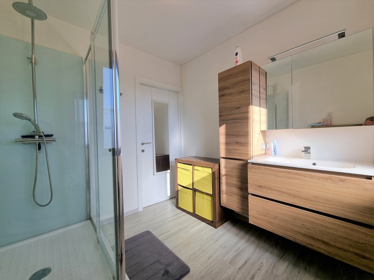 Leuke, volledige gerenoveerde woning met tuin - Roeselare 