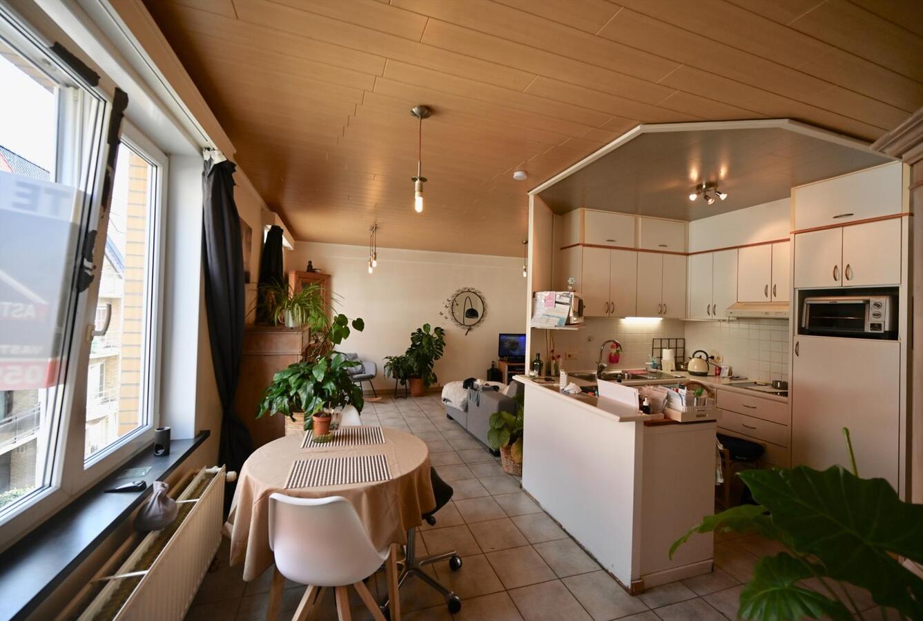 CENTRAAL GELEGEN 2 SLAAPKAMER APPARTEMENT NABIJ STRAND 