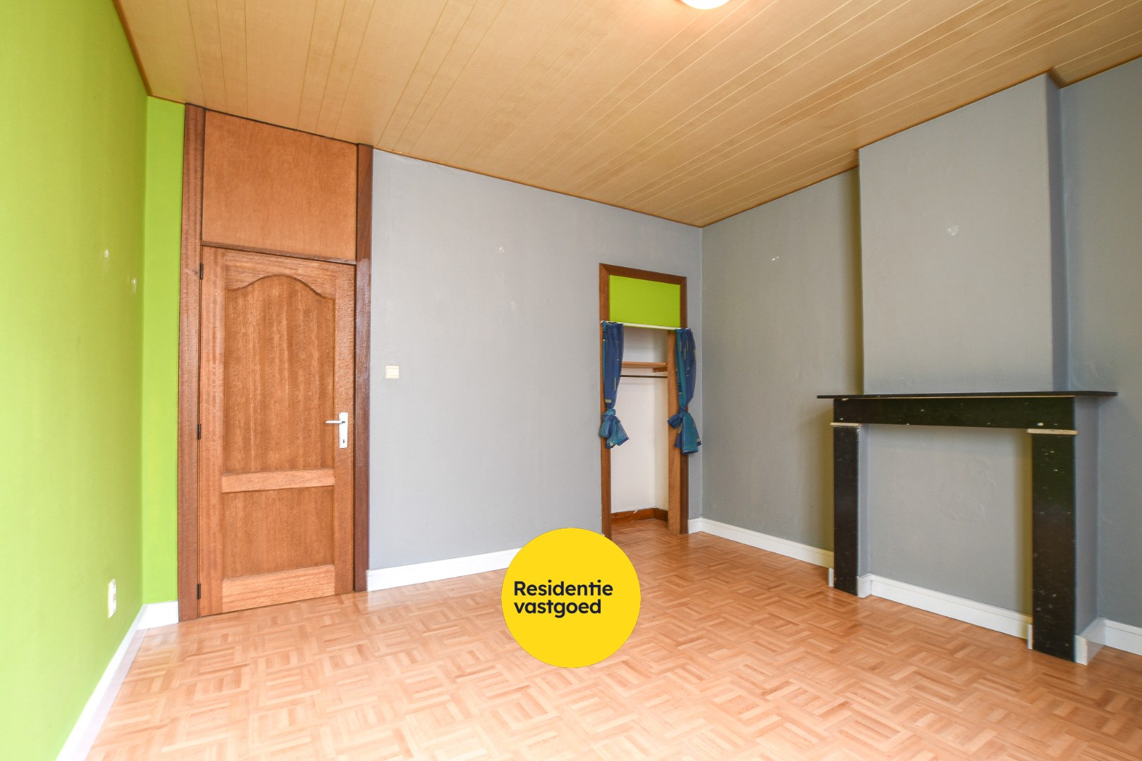 Handelswoning met 3 appartementen te koop in hartje Blankenberge! 