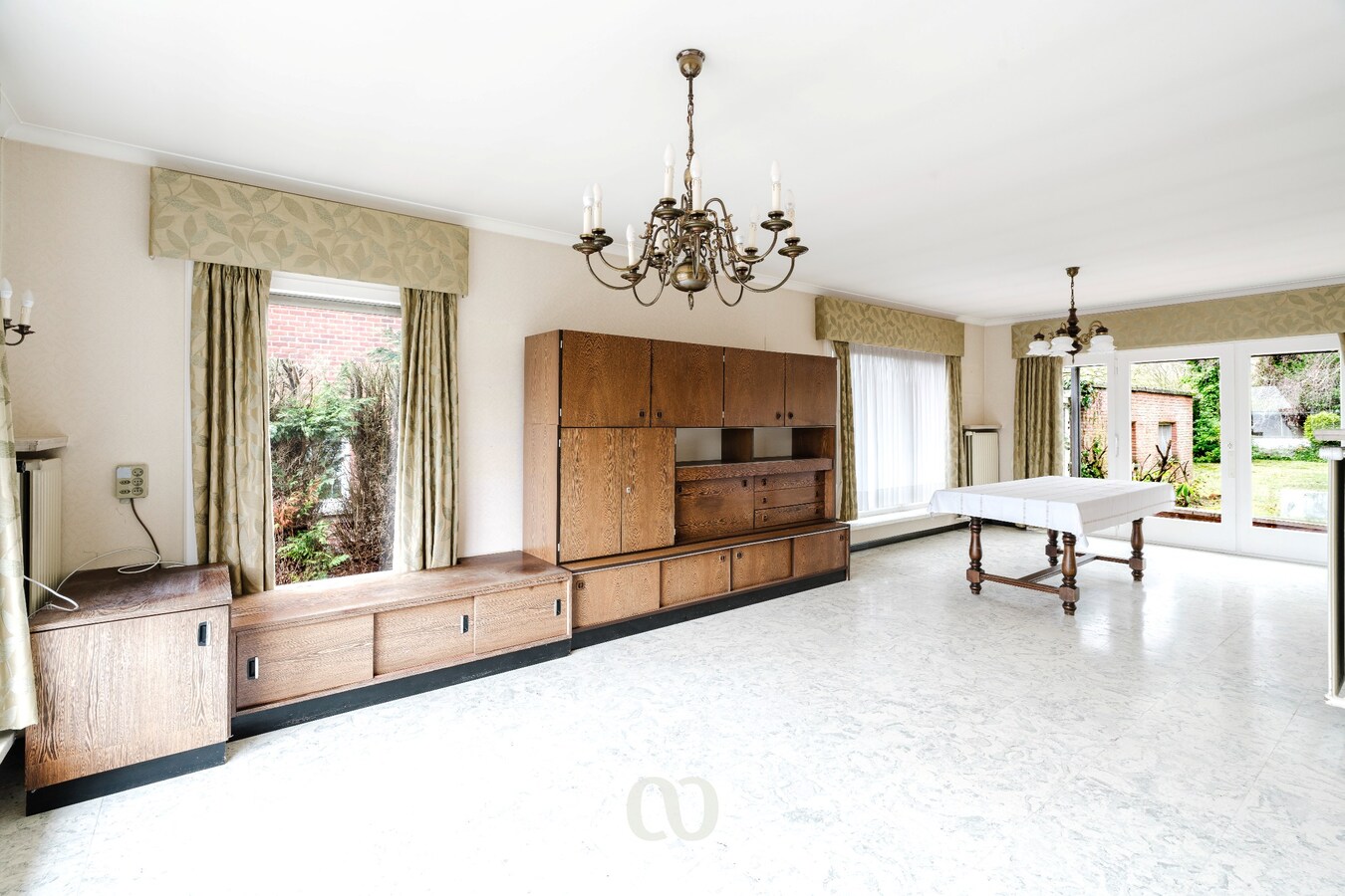 Stevige woning met prachtige tuin vlakbij centrum Oudenaarde 