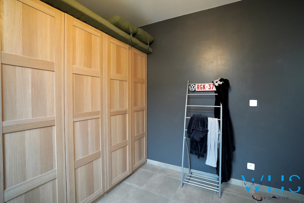 Prachtig lichtrijk appartement in het CENTRUM van ERTVELDE ! 