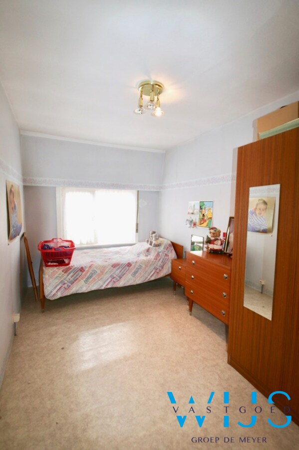 Te renoveren woonhuis in het dorp van Boekhoute ! 