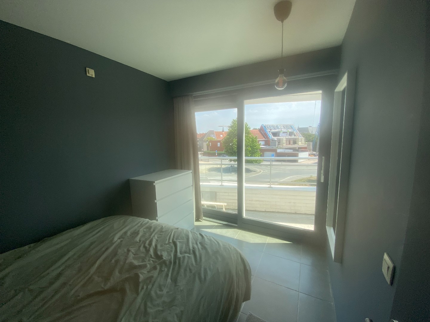 Gerenoveerd     1-slaapkamerappartement in hartje Waregem 