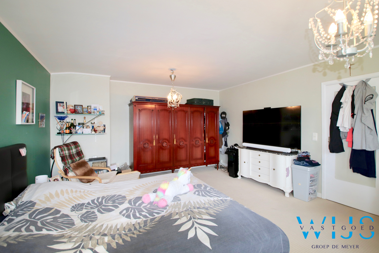 Prachtige alleenstaande woning op een aangenaam perceel van 1060m² in Doornzele ! 