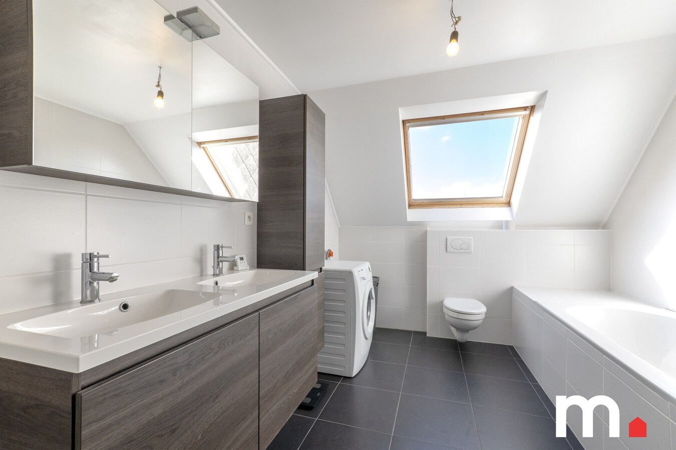 Instapklare woning met aparte woon- en werkunit 