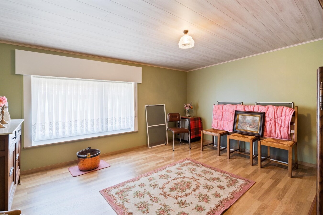 Perfect onderhouden vrijstaande woning op een boogscheut van het Centrum van Houthulst 