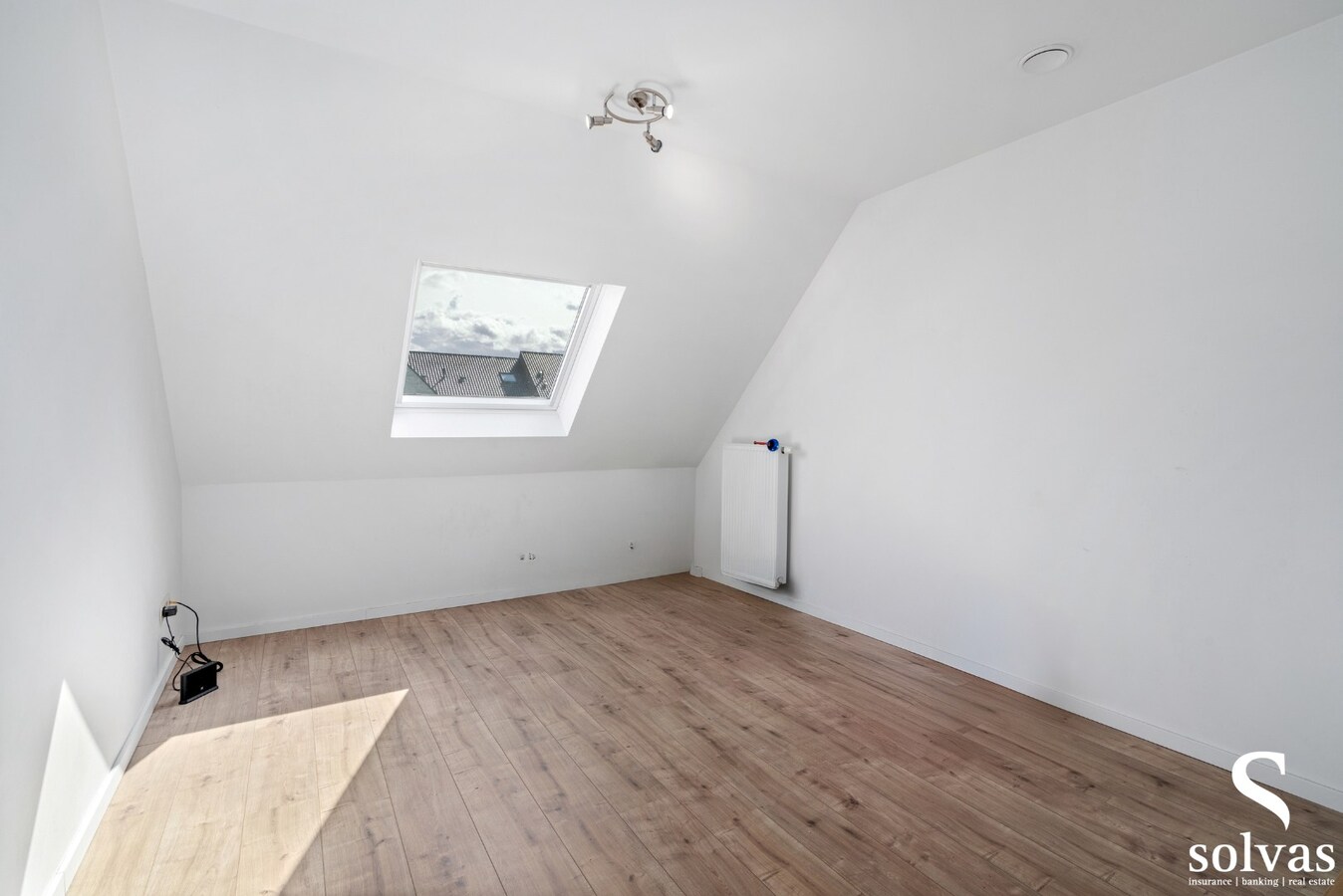 IN OPTIE: Recente halfopen bebouwing in rustige woonwijk 