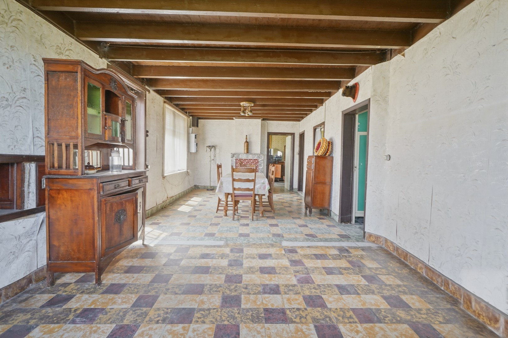 Authentieke hoeve met bijgebouwen en prachtige verzichten in Houtem (Veurne) 