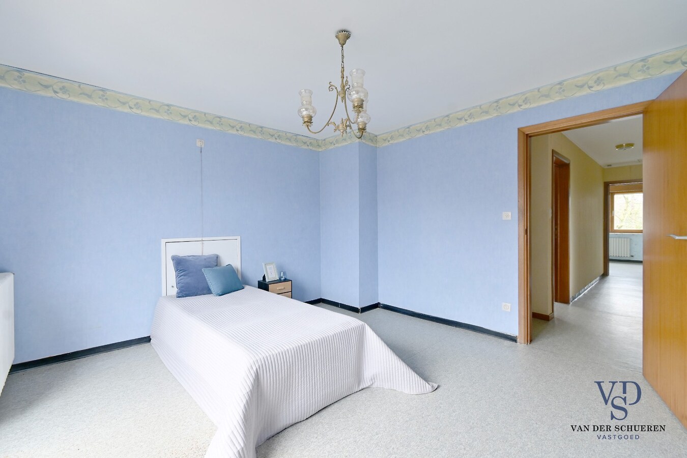 Degelijke eigendom met mogelijkheden 