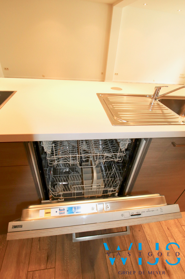 Instapklaar gelijkvloers appartement met 1 slaapkamer &amp; binnenkoer te ASSENEDE! 