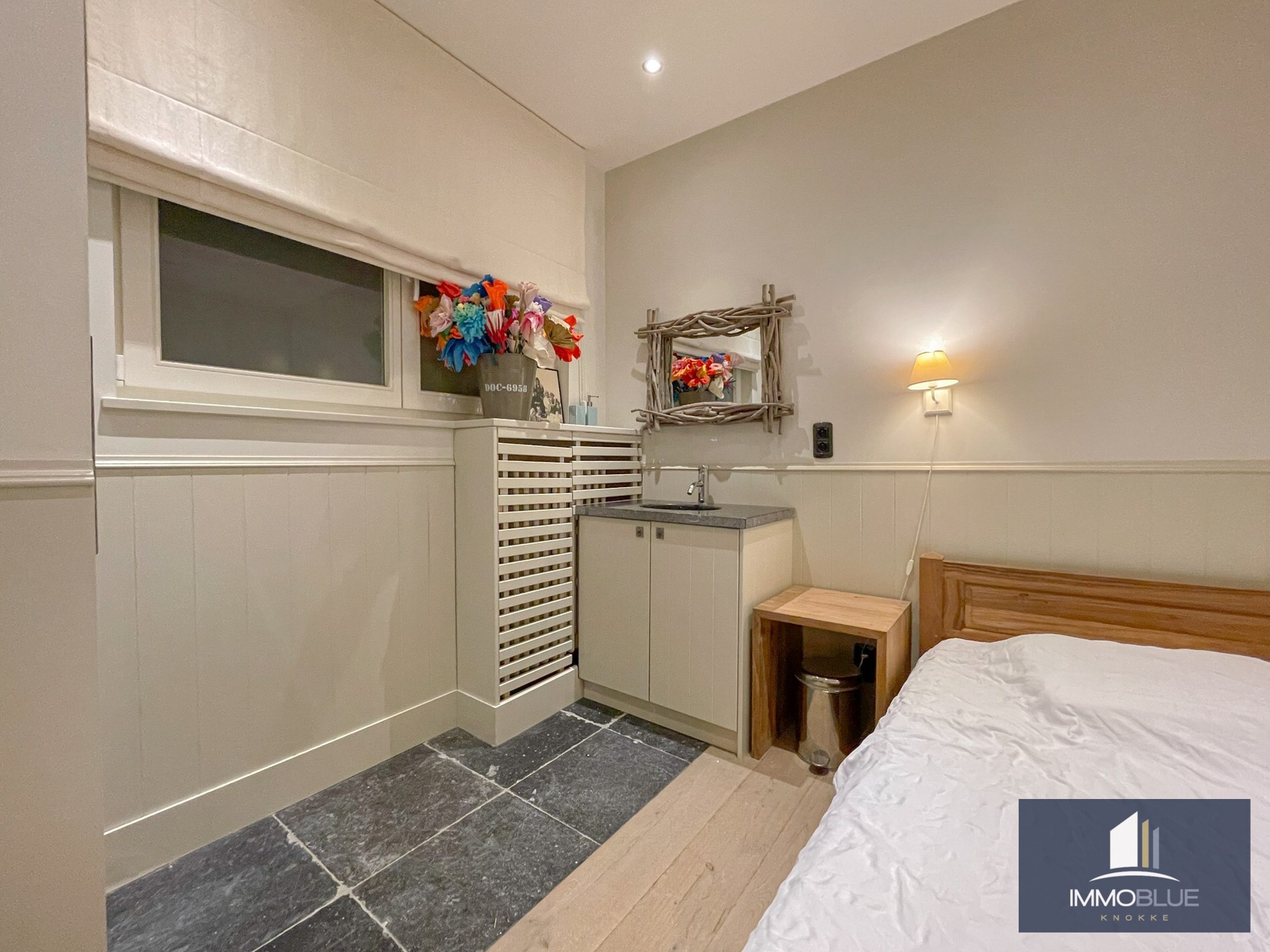 Aangenaam, perfect onderhouden appartement met een ruim terras. 