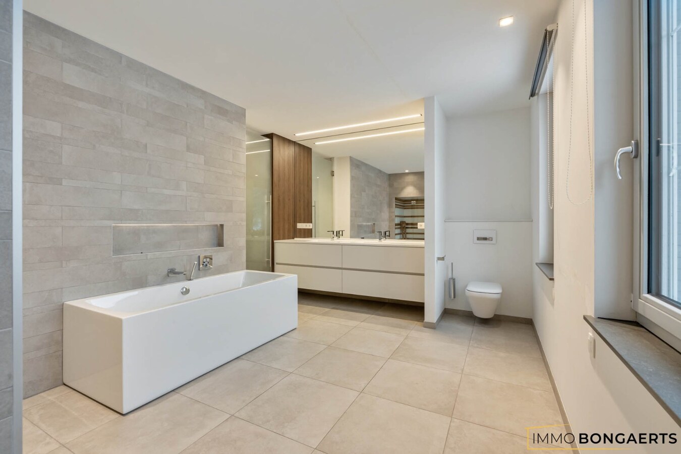 Moderne woonst met 4 slaapkamers 