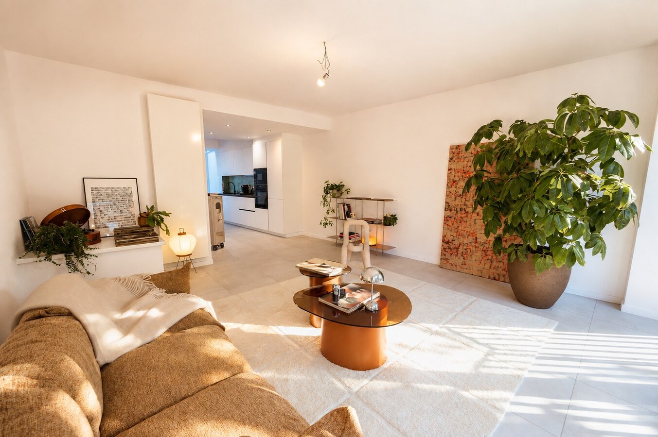 EXCLUSIEF GERENOVEERDE WONING NABIJ SPUIKOM 
