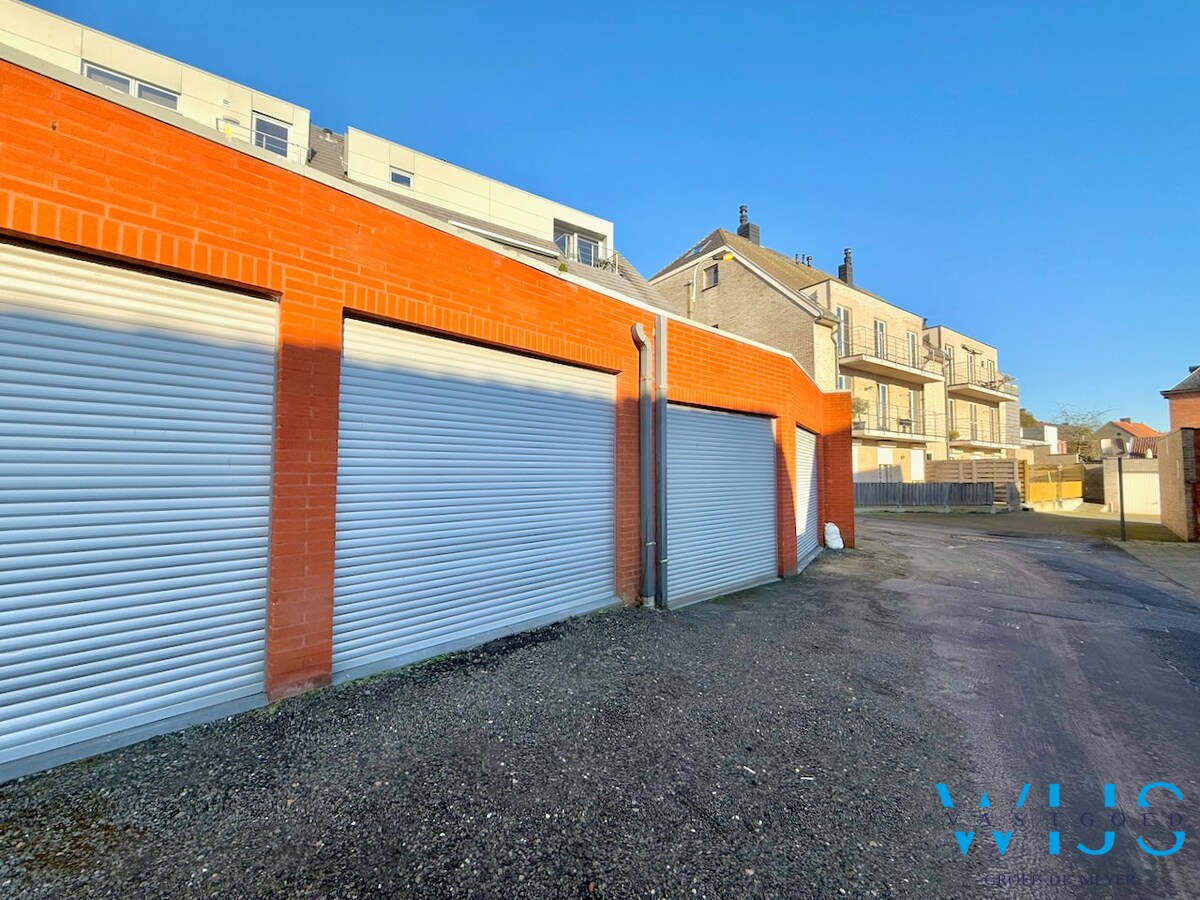 Gezellig tweeslaapkamer appartement met terras te Assenede ! 