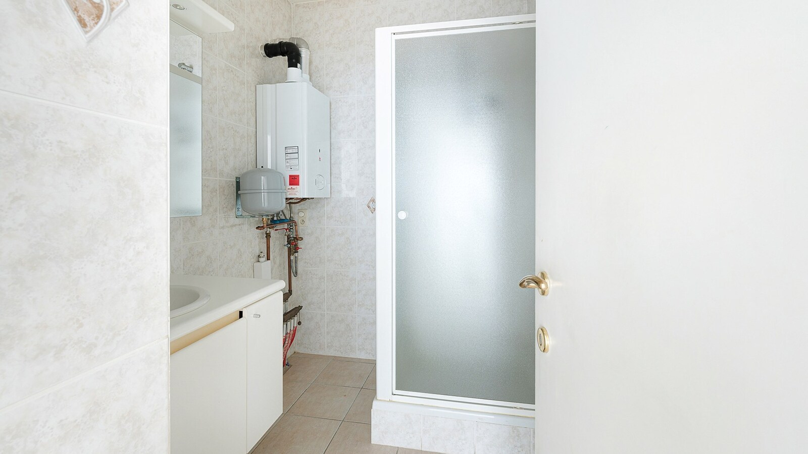 Aangenaam gelijkvloers appartement op toplocatie vlakbij de Zeedijk. 