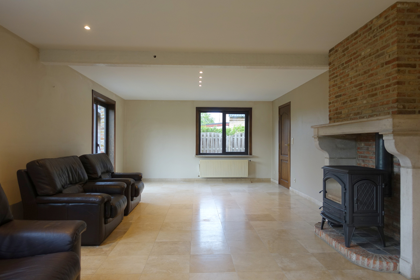 Instapklare woning met tuin en zonnig terras 