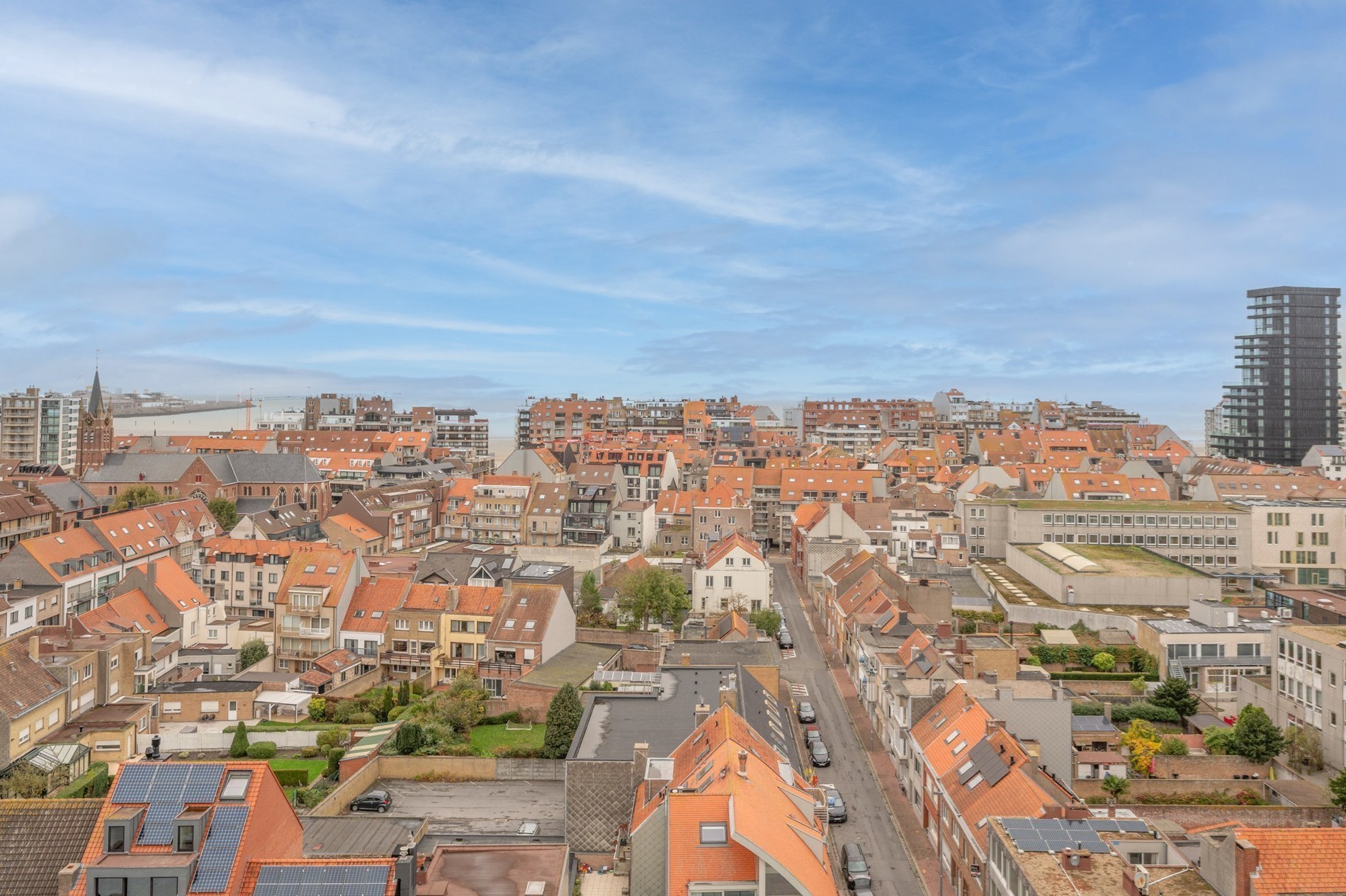 OPENDEURDAG Zaterdag 11-13u (Maes en Boerenboomplein): OPENDEURDAG Zaterdag 11-13u (Maes en Boerenboomplein): Instapklaar twee-kamer appartement in het Project Hoost (genietend van zijdelings zeezicht 