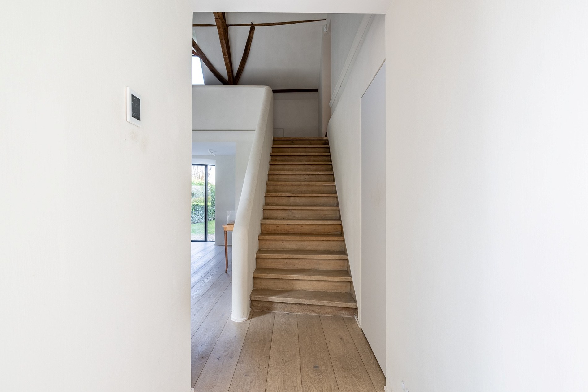 OPENDEURDAG Zaterdag 02/05 - 10u30 - 12u30 (Pereboomstraat 1 te Damme) : Uitzonderlijk gerenoveerde Hoeve met bijhuis op een domein van 1,5 hectare 