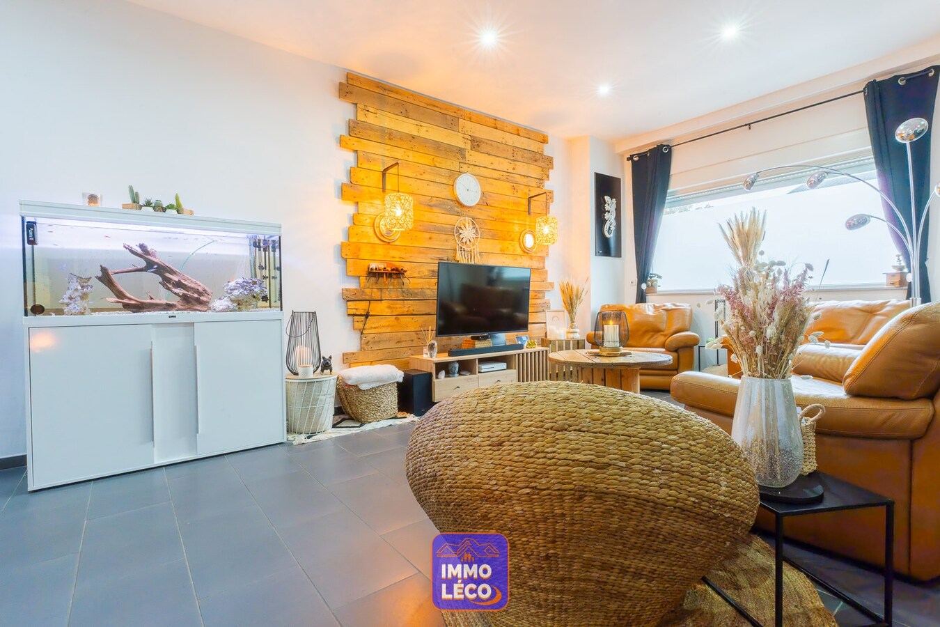 3 façades rénovée avec 4 chambres, grande terrasse sans vis-à-vis, proche du parc ! 