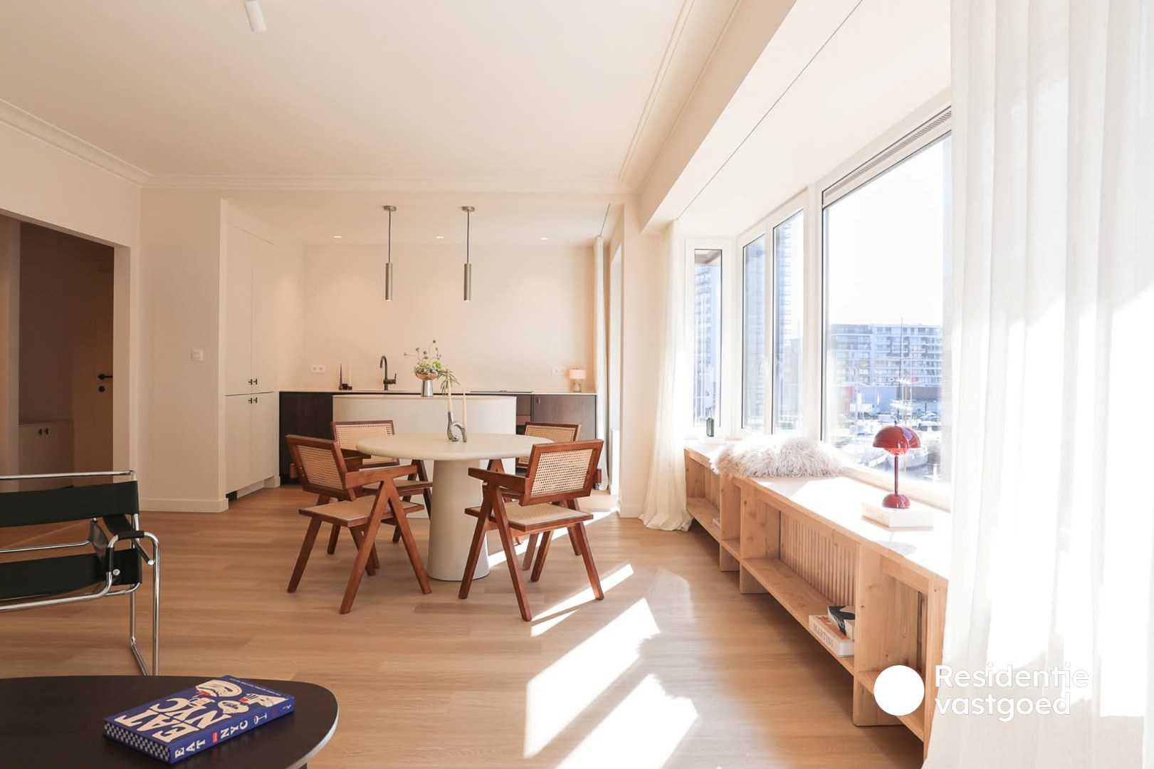 Ruim en volledig gerenoveerd appartement op topligging in Oostende 