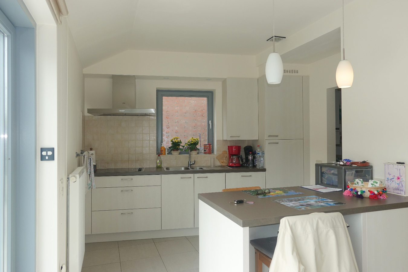 Halfopen woning met garagebox 