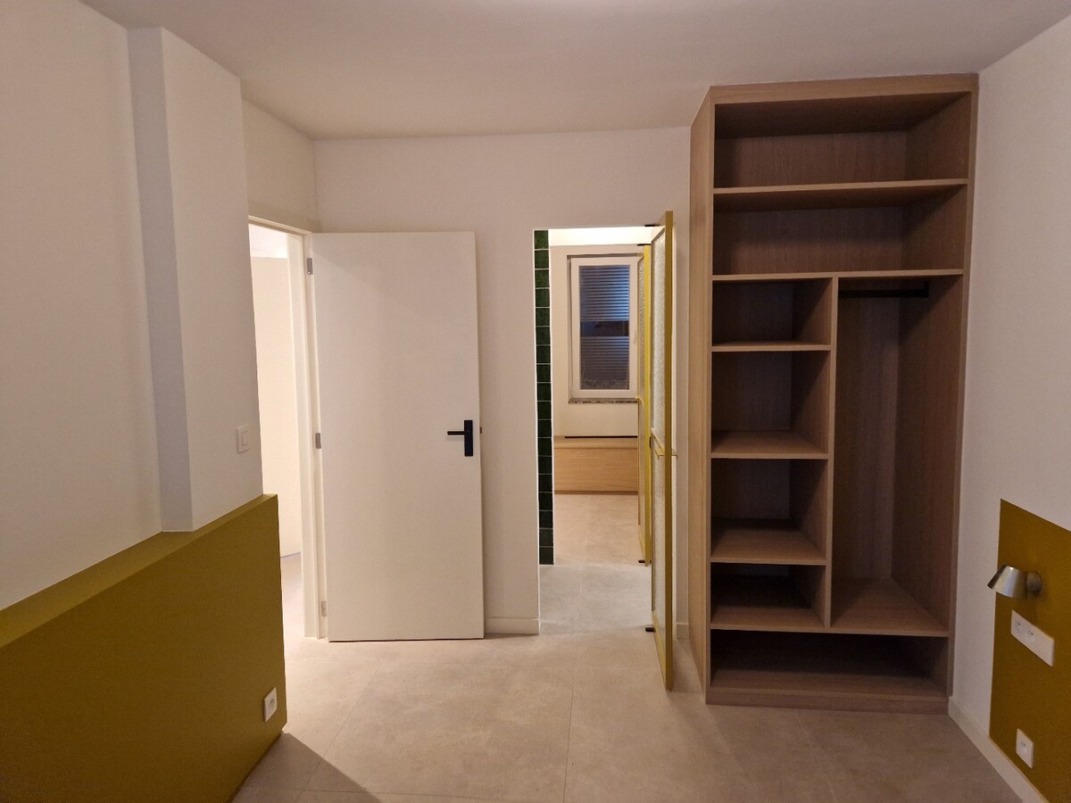 Renovated apartment for rent on the Zeedijk in Nieuwpoort. 