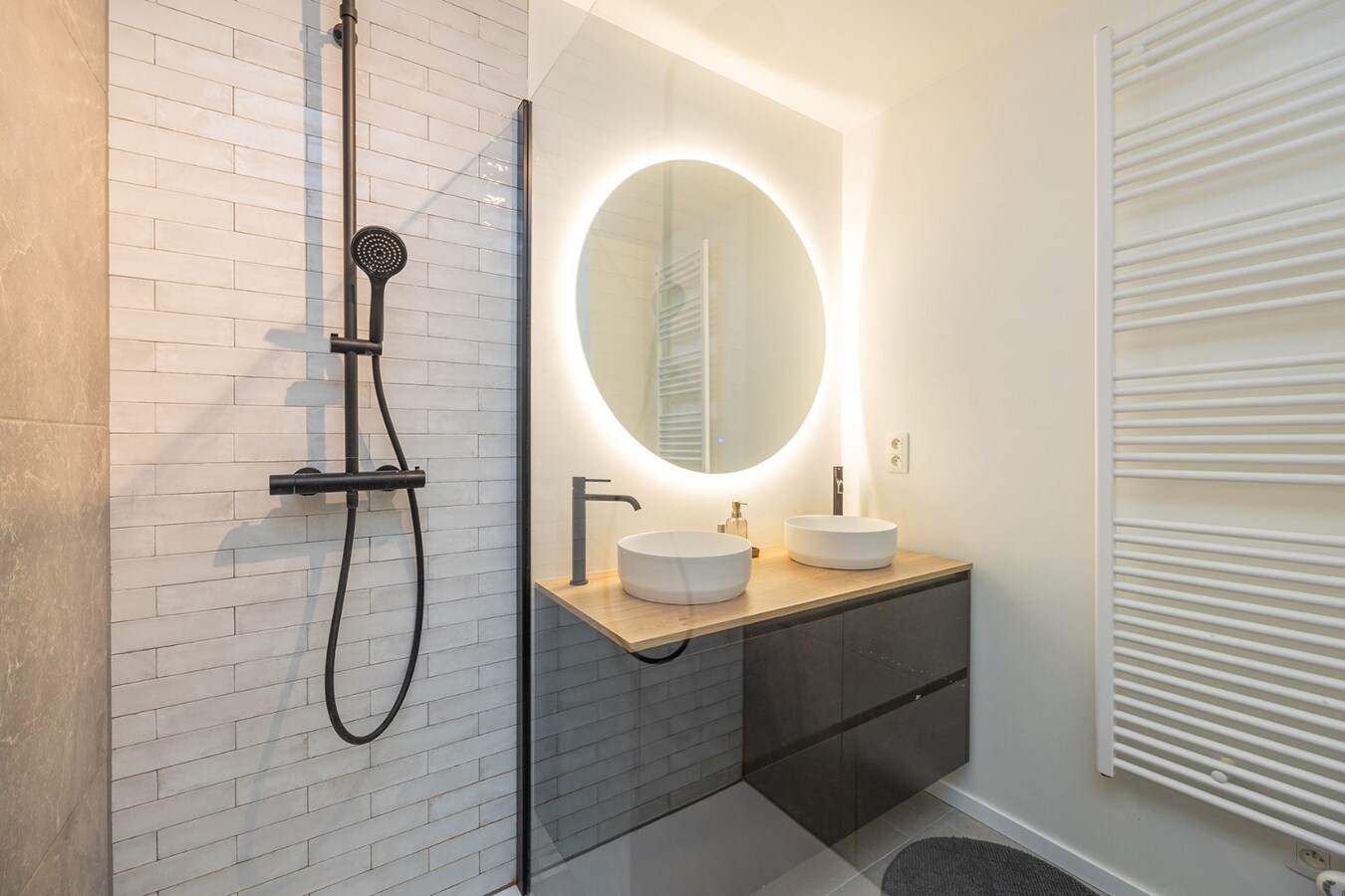 Recent appt. met 2 slpk en terras op het Antwerpse Zuid! 