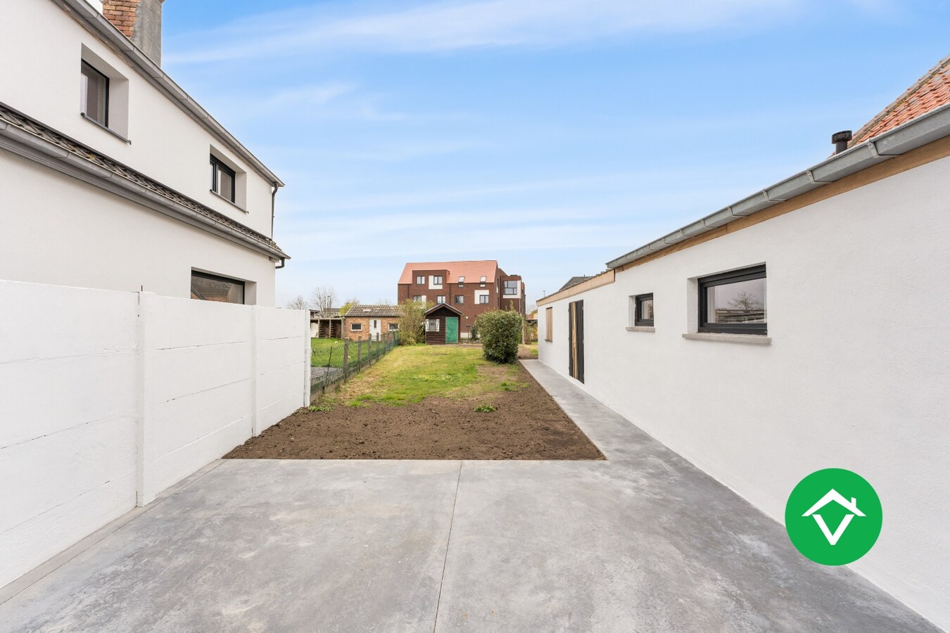 Volledig gerenoveerde woning (EPB B) met garage op topligging te Eernegem 