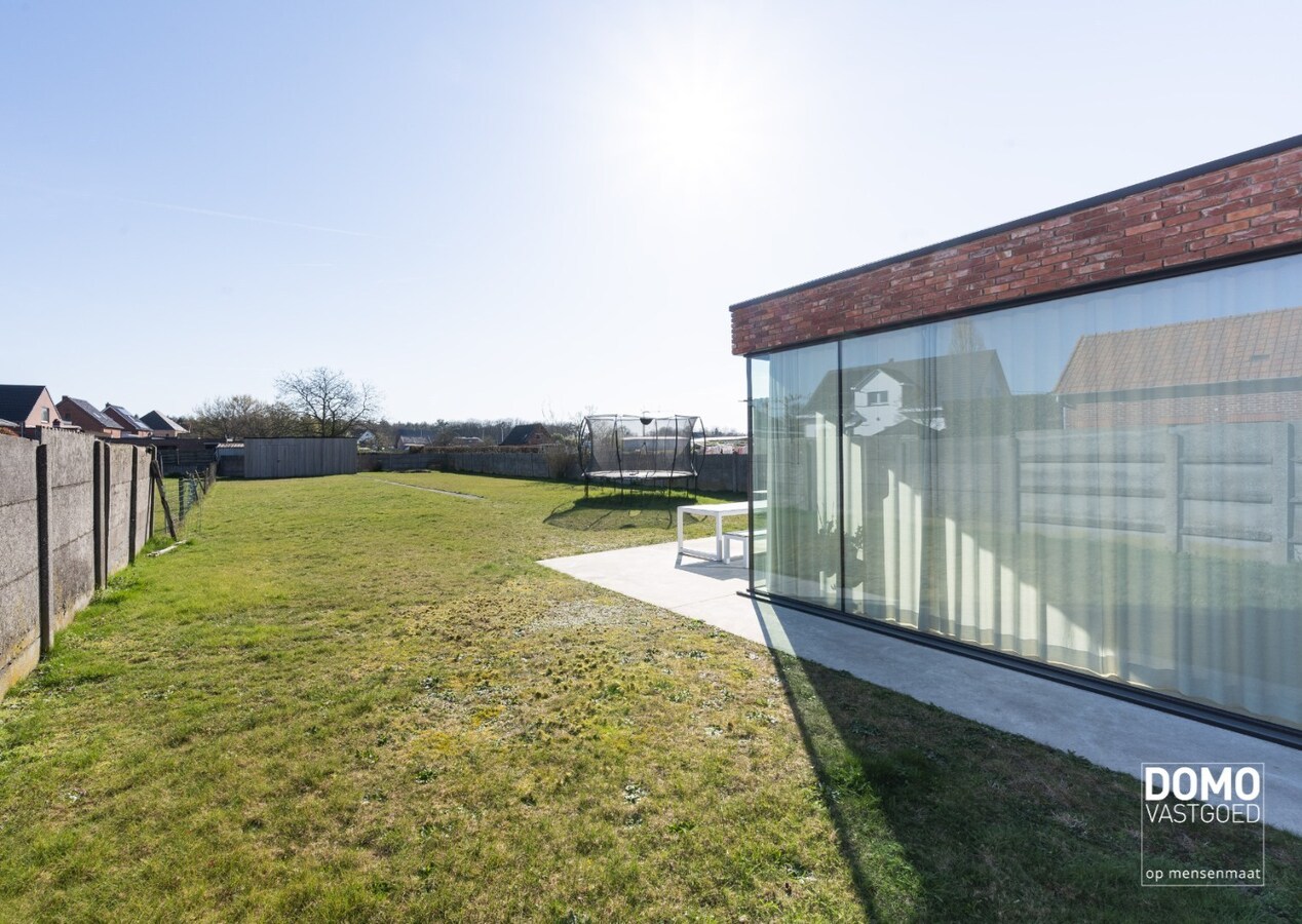 Instapklare moderne gezinswoning met zuidgerichte tuin en knappe afwerking in Hasselt 