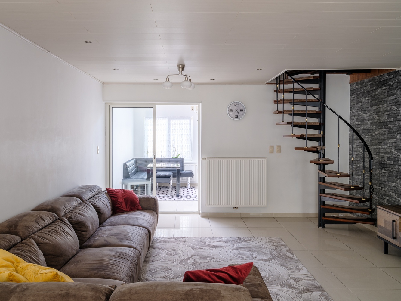 Instapklare woning nabij park met zeer ruime kamers 