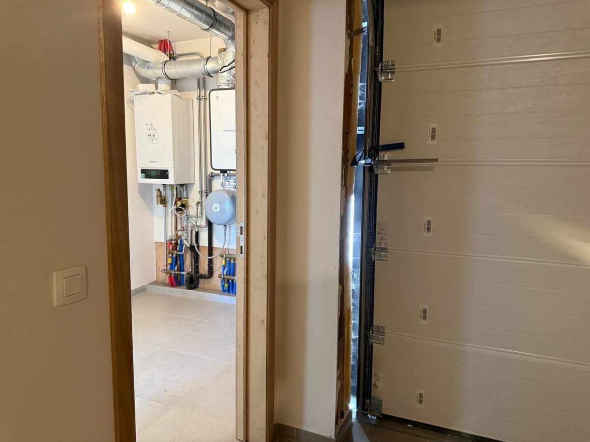 Instapklare nieuwbouwwoning in rustige recente woonwijk 