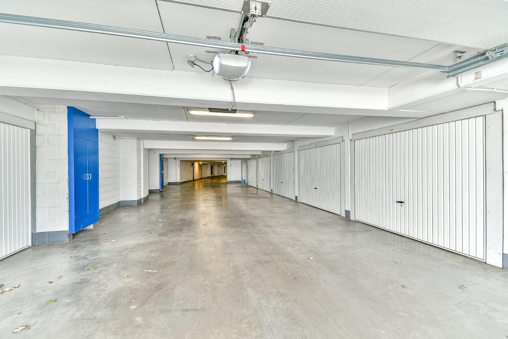 Afgesloten garagebox 