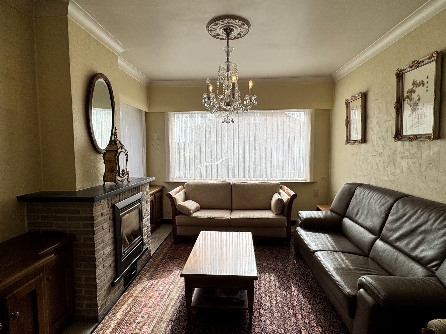 Woning met veel potentieel, 4 slaapkamers en garage te Zulte. 