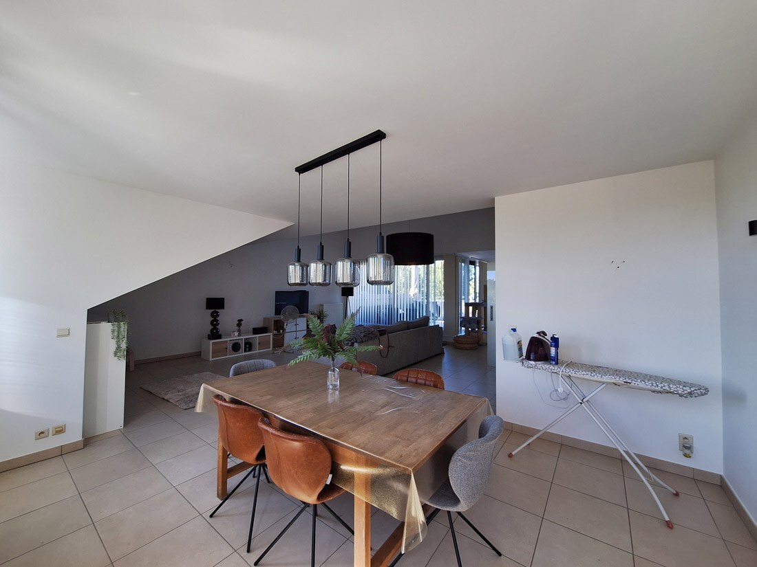 Penthouse aan de Beringse stadsrand 