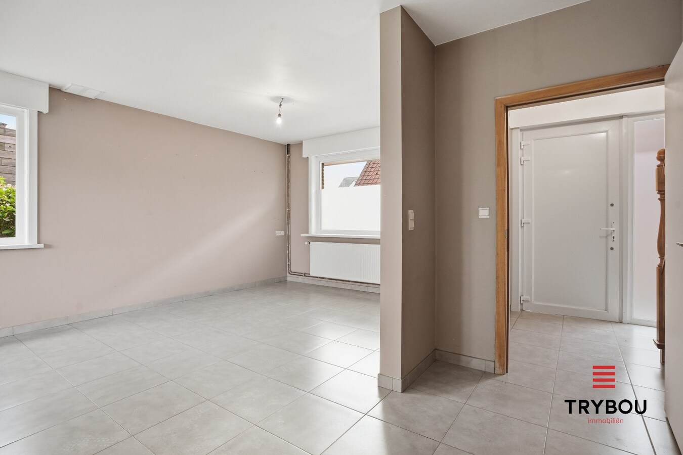 Halfopen bebouwing met 4 slaapkamers in Poelkapelle! 